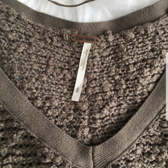 Free People Chunky Knit V-Neck Sweater - Picture 2 of 5
